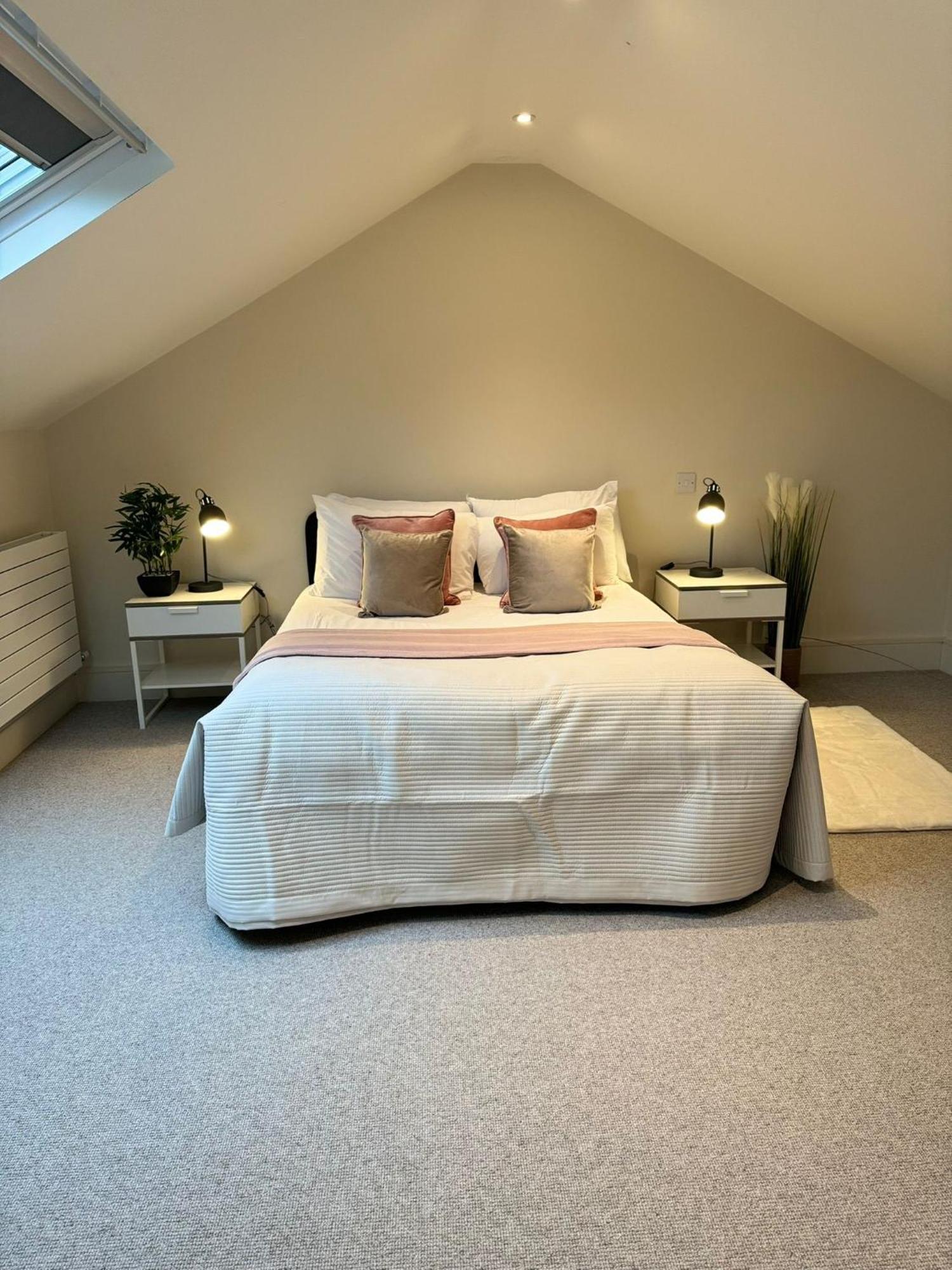 Appartement Osbourne House Pink 2 Bed, 2 And Half Bath à Birmingham Extérieur photo