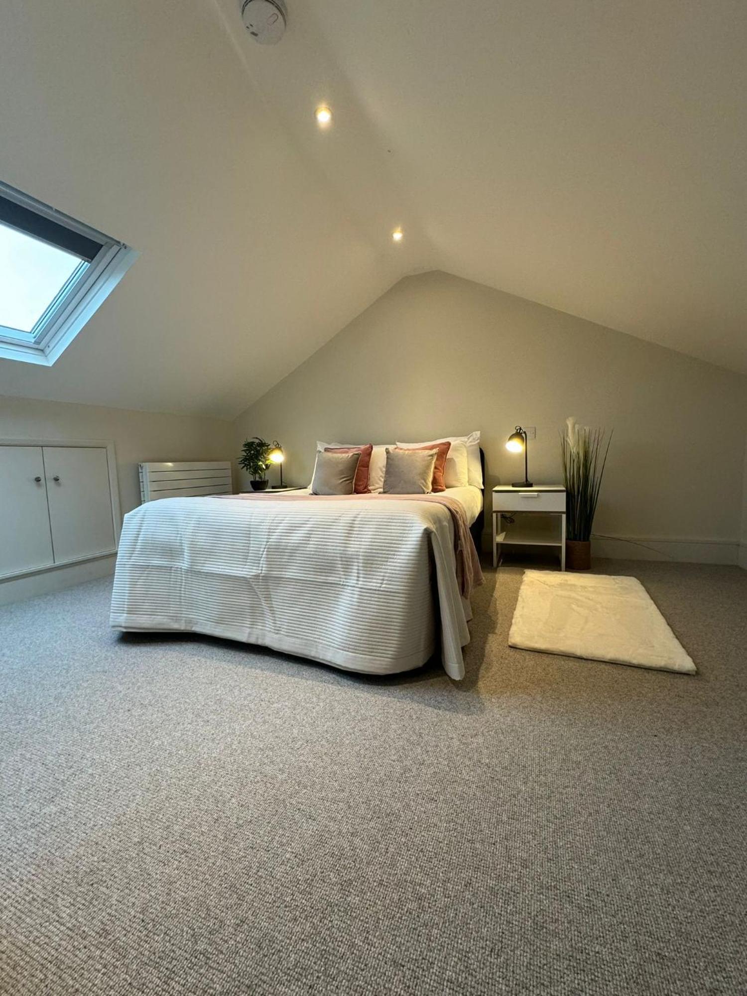 Appartement Osbourne House Pink 2 Bed, 2 And Half Bath à Birmingham Extérieur photo