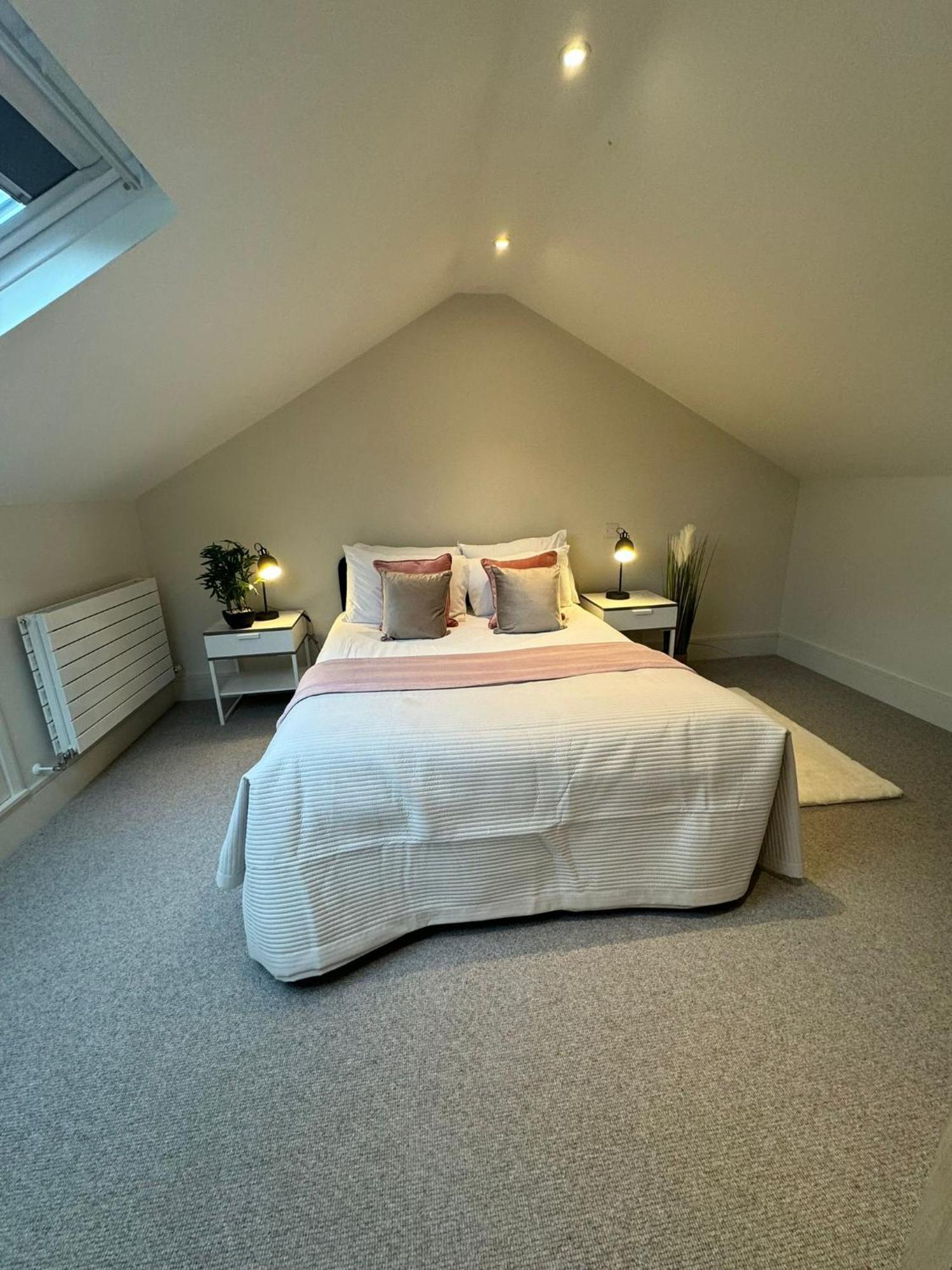 Appartement Osbourne House Pink 2 Bed, 2 And Half Bath à Birmingham Extérieur photo
