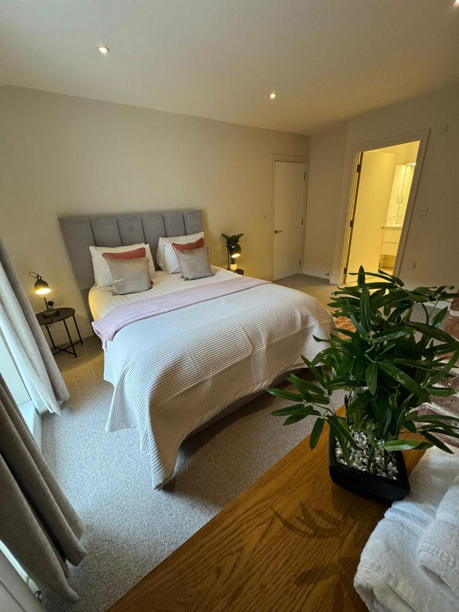 Appartement Osbourne House Pink 2 Bed, 2 And Half Bath à Birmingham Extérieur photo